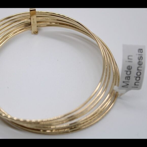 14K Gold Slip-on Set of 7 Textured Bangles - Picture 7 of 12